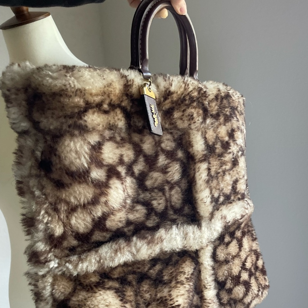 Coach 1941 Rogue Shearling Tote - Picture 8 of 10
